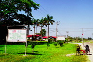 ��p�̉����������Ă���Central Farm