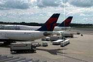 ���ꂩ��o�ꂷ��f���^�@