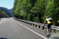 �������H�𑖂鎩�]��