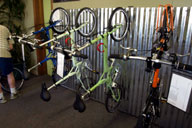 ���ɂ��V�F��tikit��