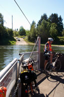 4�N�O�ɂ������t�F���[�ɏ����