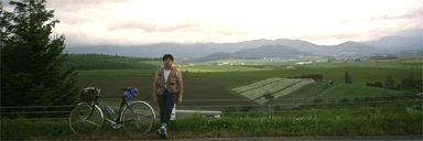 �u�̌i�F�̒��ŏ��x�~