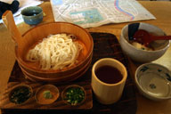 ���H�͈�낤�ǂ�Ɗ񂹓���