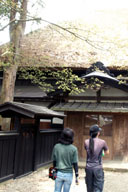 ���J���Ă��镐�Ɖ��~�̐΍��Ƃ����w