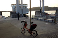 �{�Y�`�ɓ��`����F��s���t�F���[