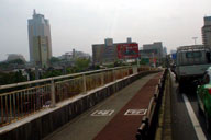 �����ɂ����Ȃ���O�����S���֌�����