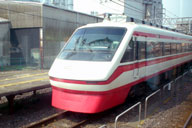 �ԏ�w�ŏo����҂󑐍s�����э�