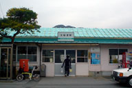 ��D�n�w�ɓ���