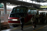 �ѓc���Ɠ��C�����̊Ԃɖ��S�z�[��������