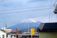 ���オ�_�ɉB�ꂽ�x�m�R