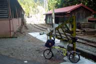 �o�X�₩��ڑZ������w�͎��]�Ԃňړ�