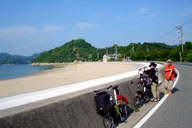 ��艺���̍��l