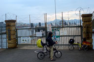 �C�㎩�q���̐����͕����̖{���n��