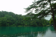 �ΐF�̔������