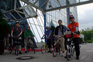 �e���̃o�C�N�Ńz�e�����o��