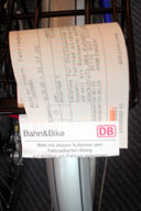 ���]�Ԃ̃L�b�v�͌�����Ƃ���ɋ���ł���