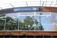 �w�e�̒��֎{�݂ɂ͊e��ݔ����[��