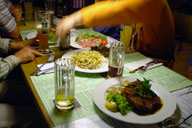 �����ȗ������݂�ȂŃV�F�A����