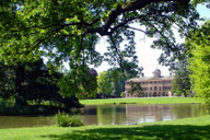 �V���o���c�E�o���g���o���Ƃ���ɂ��邨��Schloss Favorite